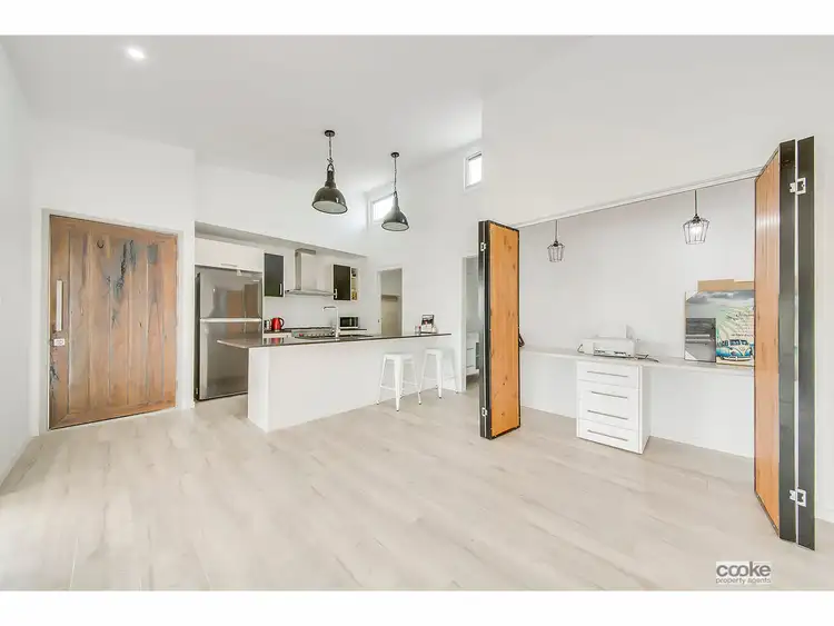 Sixth view of Homely house listing, 2 Flinders Court, Lammermoor QLD 4703