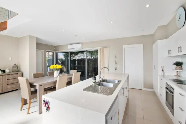 2/32 Korina Avenue, Coolangatta QLD 4225