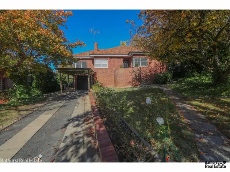 102 Mitre Street, Bathurst NSW 2795
