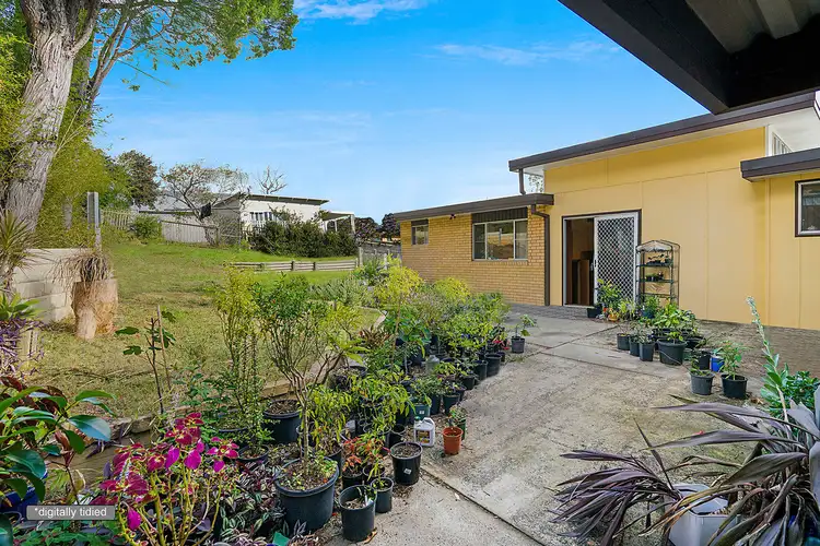 18 Berrys Head Road, Wyoming NSW 2250
