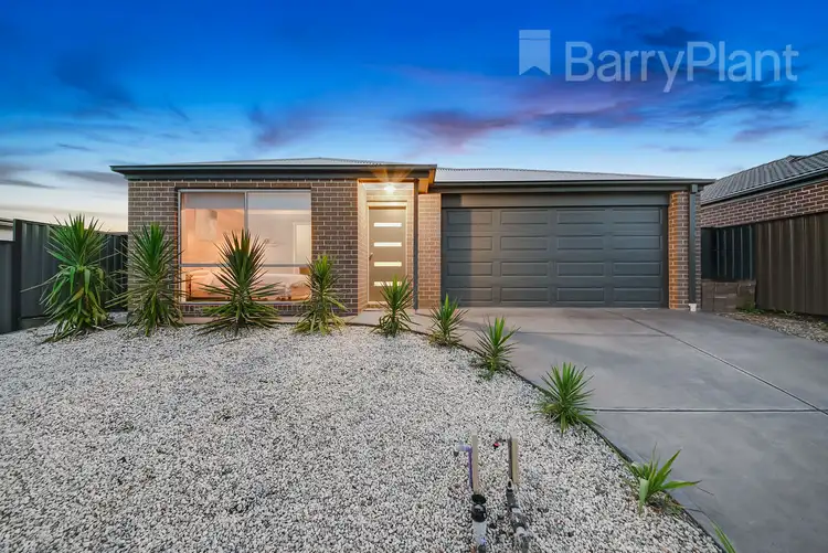 3 Pointer Drive, Pakenham VIC 3810