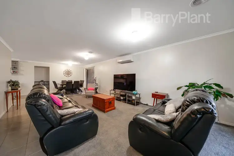 Fifth view of Homely house listing, 8 Broadhurst Road, Pakenham VIC 3810
