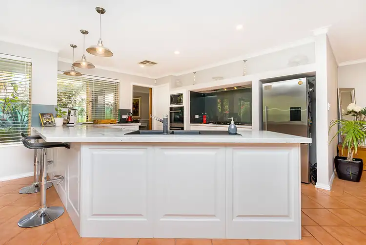 24 Simmonds Parade, Winthrop WA 6150