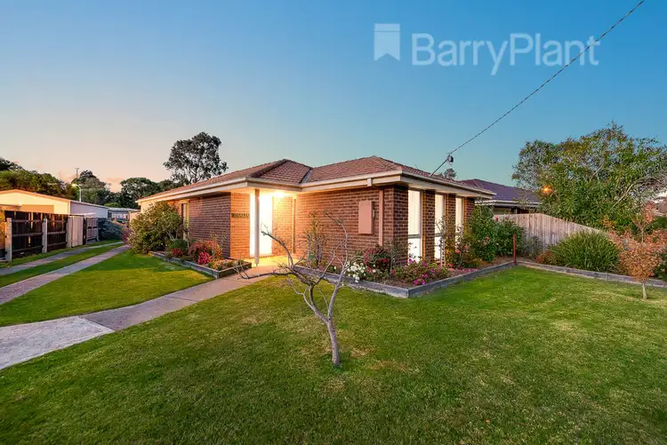 69 Simon Drive, Pakenham VIC 3810