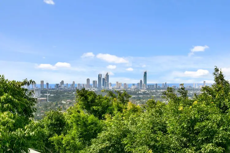 28/2 Ridgeline Way, Highland Park QLD 4211