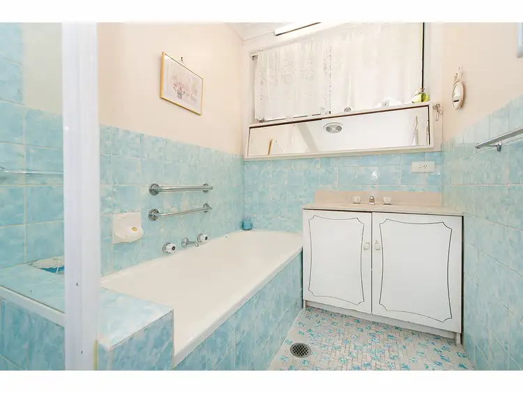 Sixth view of Homely house listing, 300 Wirraway Street, East Albury NSW 2640