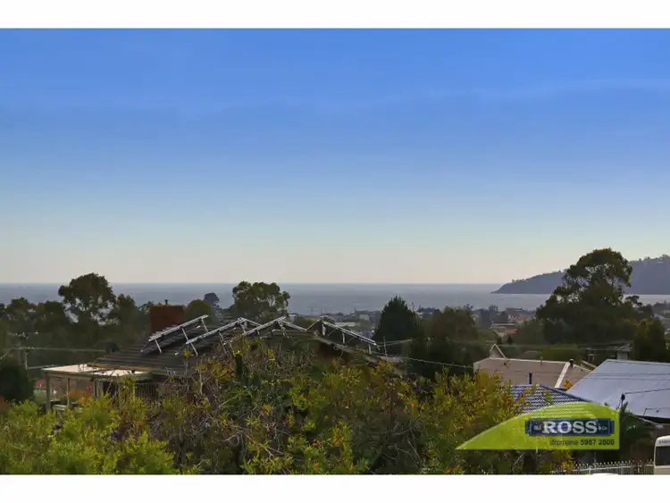 8 Iris Street, Dromana VIC 3936