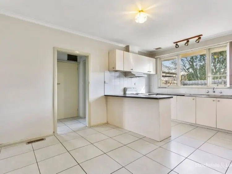 Fifth view of Homely house listing, 18 Meadow Wood Walk, Narre Warren VIC 3805