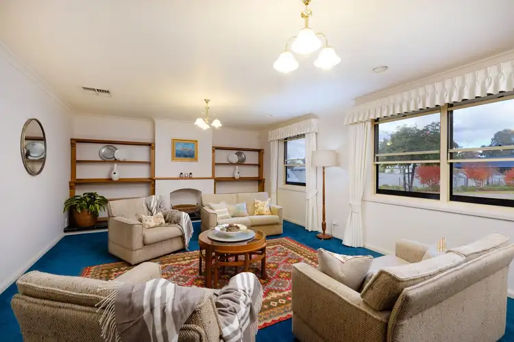 Second view of Homely house listing, 4 Bindi Court, Lavington NSW 2641
