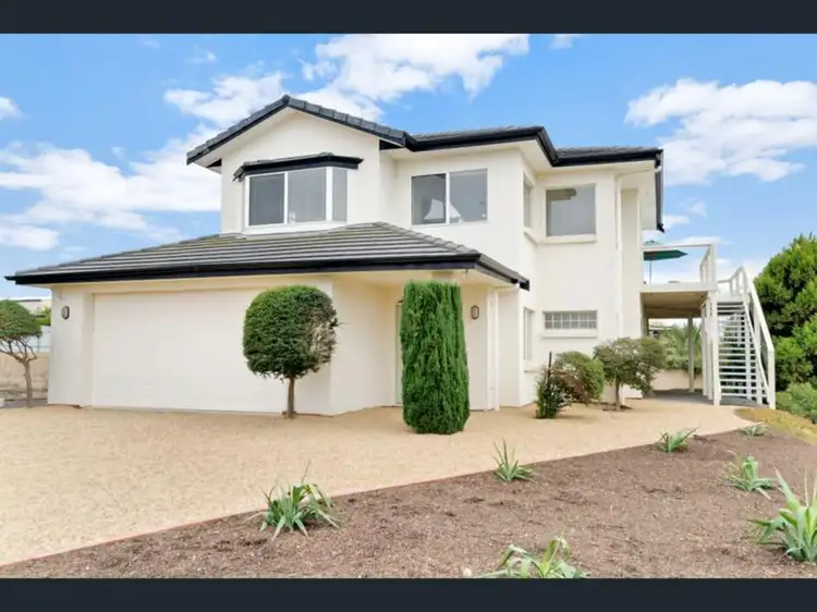 8 Mayflower Court, Encounter Bay SA 5211