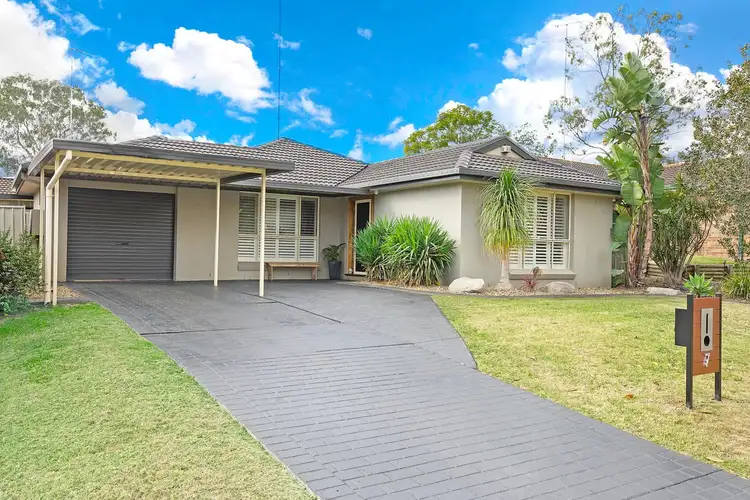 7 Kenneth Slessor Drive, Glenmore Park NSW 2745