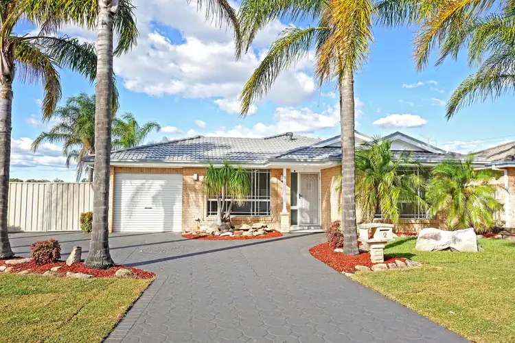 2 Bundeluk Crescent, Glenmore Park NSW 2745