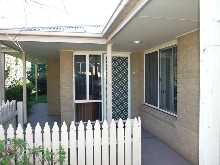 17/48 Haigh Street, Moe VIC 3825