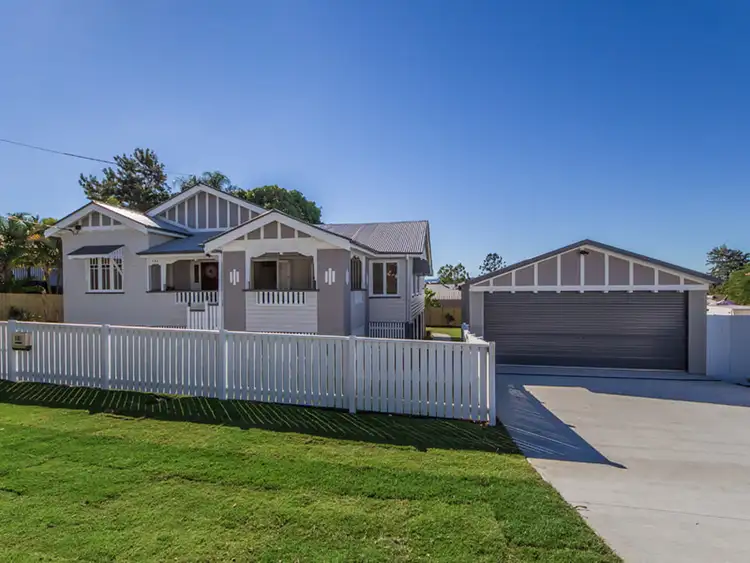 8 Clifton Street, Booval QLD 4304