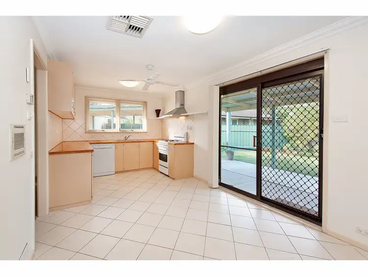 Fourth view of Homely house listing, 10 Gilbul Way, Springdale Heights NSW 2641