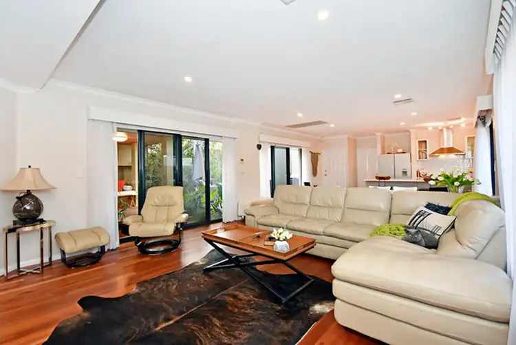Seventh view of Homely house listing, 2 Oasis Lane, The Vines WA 6069