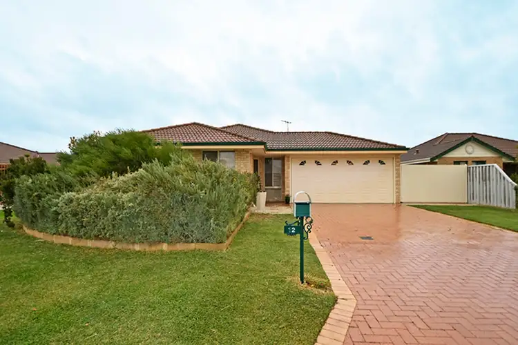 12 Tuscany Place, Caversham WA 6055