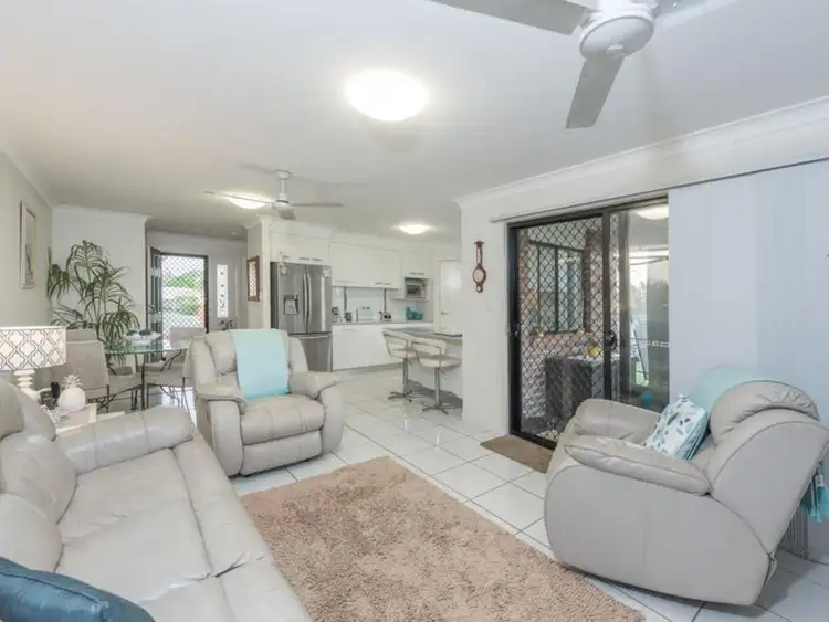 Seventh view of Homely house listing, 2 Hillvue Crescent, Avoca QLD 4670