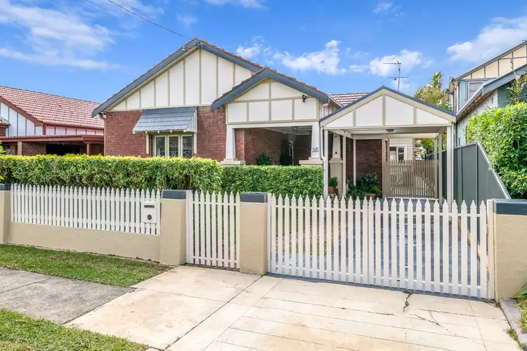16 Hebburn Street, Hamilton East NSW 2303