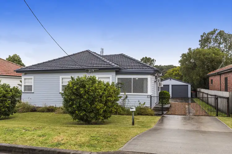 13 Helen Street, Mount Hutton NSW 2290