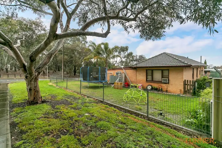 20 Strawson Road, Northfield SA 5085