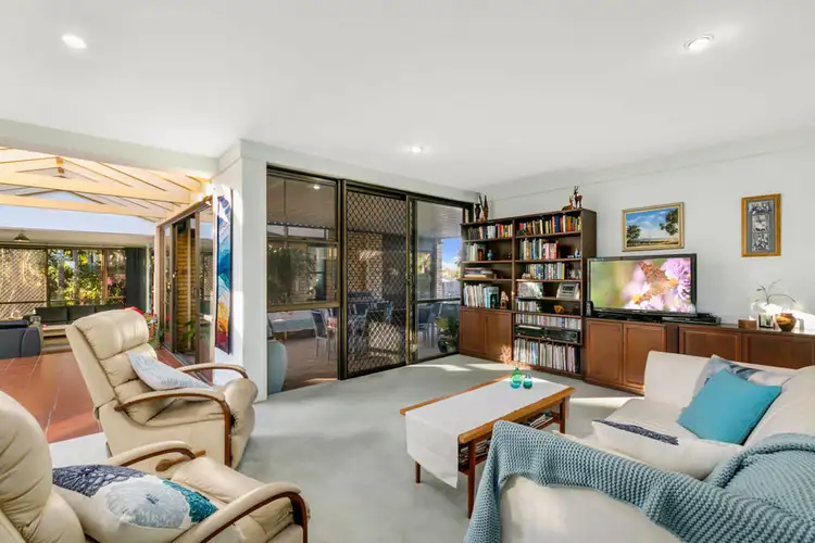 Fifth view of Homely house listing, 4 Emerald Court, Carrara QLD 4211