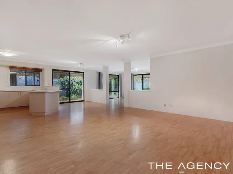 Second view of Homely house listing, 32 Flame Tree Loop, Baldivis WA 6171