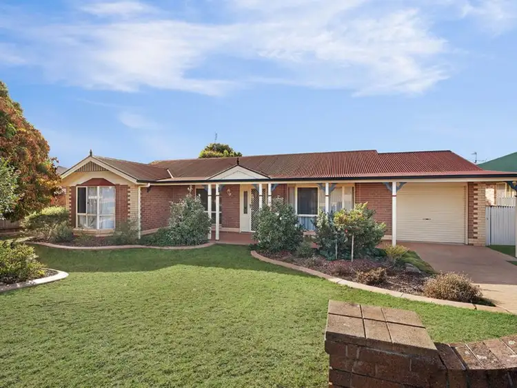 7 Zinnia Court, Middle Ridge QLD 4350