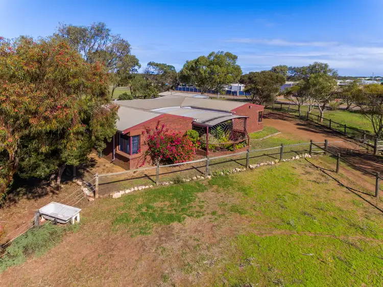 Sixth view of Homely house listing, 7 Beaconsfield Road, Utakarra WA 6530