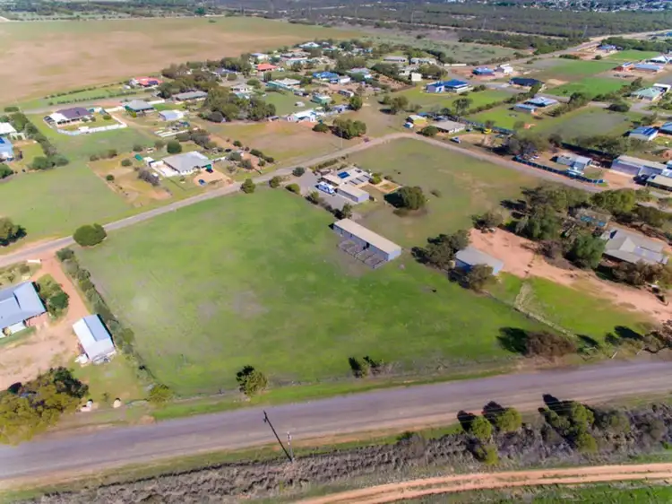 LOT 2 Hanlon Street, Utakarra WA 6530