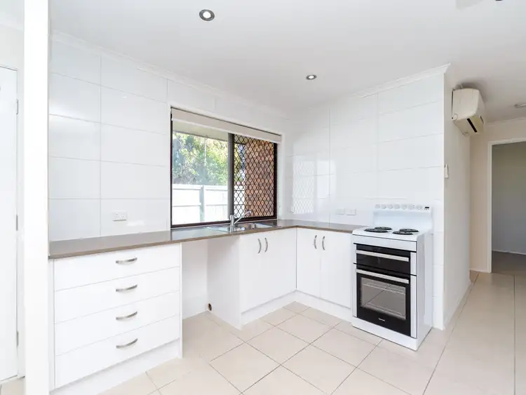 1/2 Stephenson Street, Labrador QLD 4215