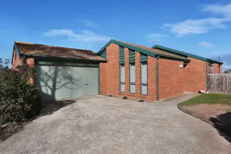 124 Westleigh Drive, Werribee VIC 3030
