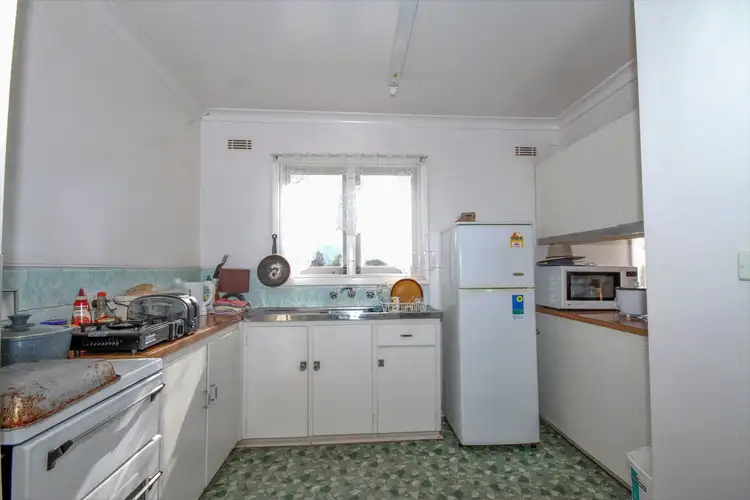 Sixth view of Homely house listing, 10 Dinsdale Street, York WA 6302