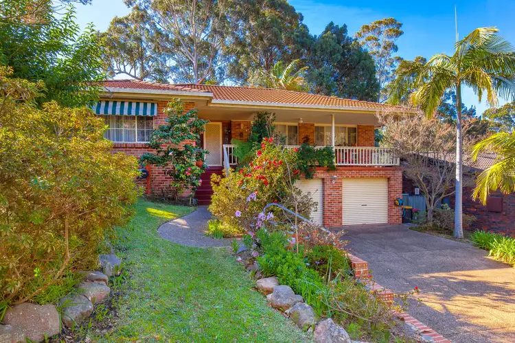 16 Valley Drive, Mollymook Beach NSW 2539