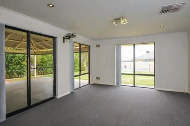 Seventh view of Homely house listing, 5 Vitali Cresent, Somerville WA 6430