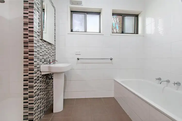 Seventh view of Homely house listing, 6-8 Martin Street, Hamilton VIC 3300