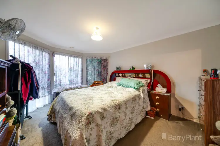Fifth view of Homely house listing, 4 Hale Place, Pakenham VIC 3810