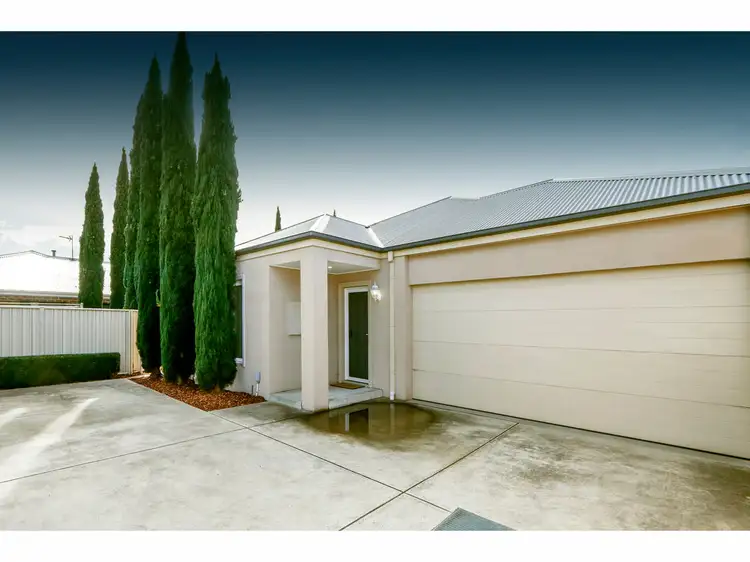 2/12 Darling Street, Sale VIC 3850