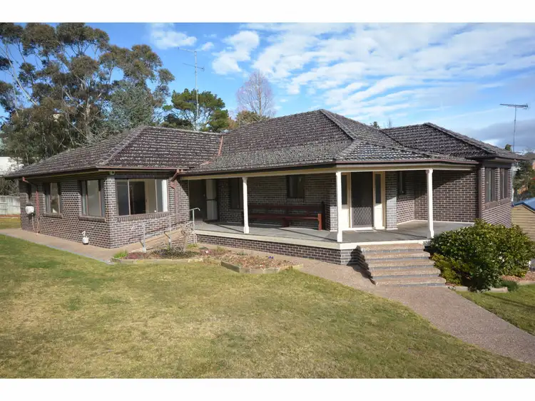8-10 Bowling Green Avenue, Katoomba NSW 2780