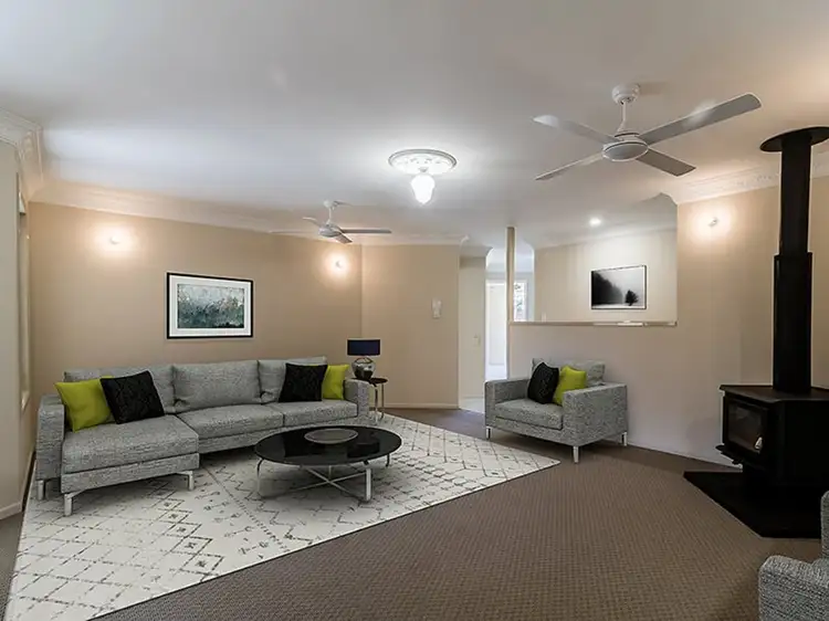 Second view of Homely house listing, 8 Mandy Court, Murrumba Downs QLD 4503