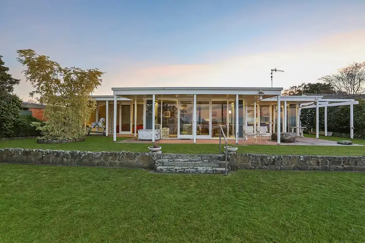 12 Balnagowan Avenue, Colac VIC 3250