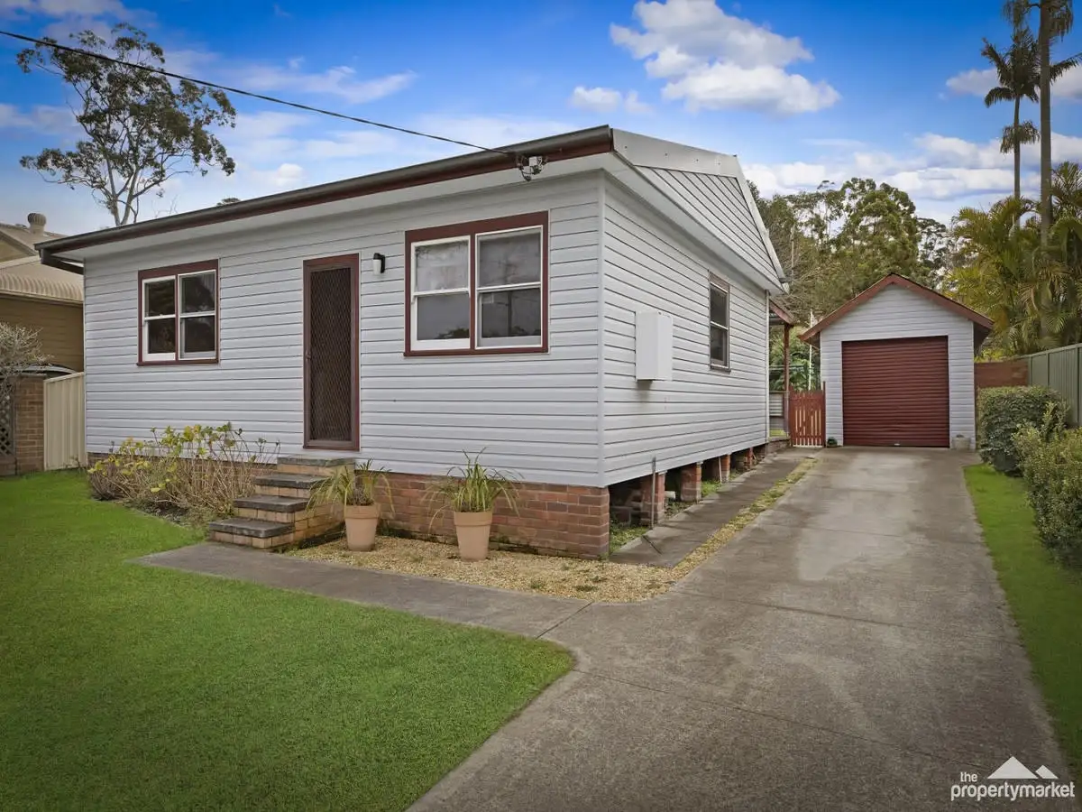 Main view of Homely house listing, 165 Kerry Crescent, Berkeley Vale NSW 2261