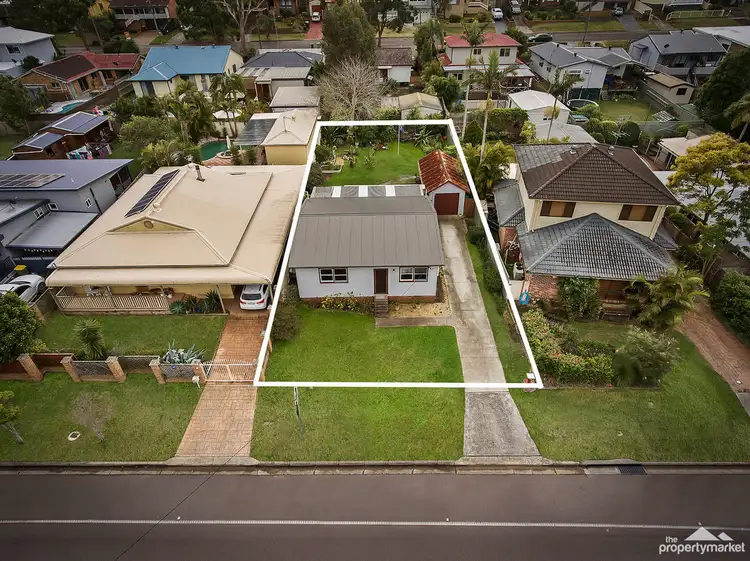 Second view of Homely house listing, 165 Kerry Crescent, Berkeley Vale NSW 2261