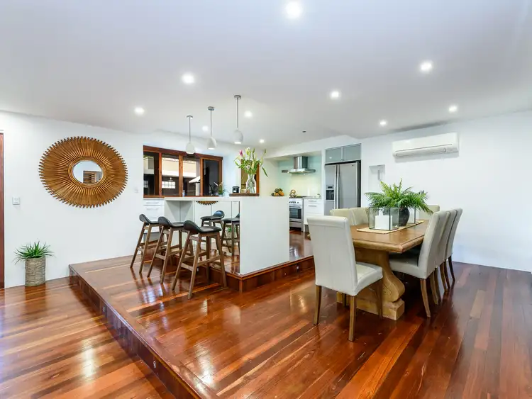 31 Tarni Street, Coombabah QLD 4216