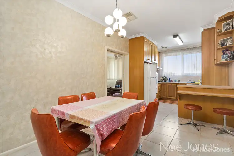 Fifth view of Homely house listing, 2 Keeron Street, Caulfield South VIC 3162