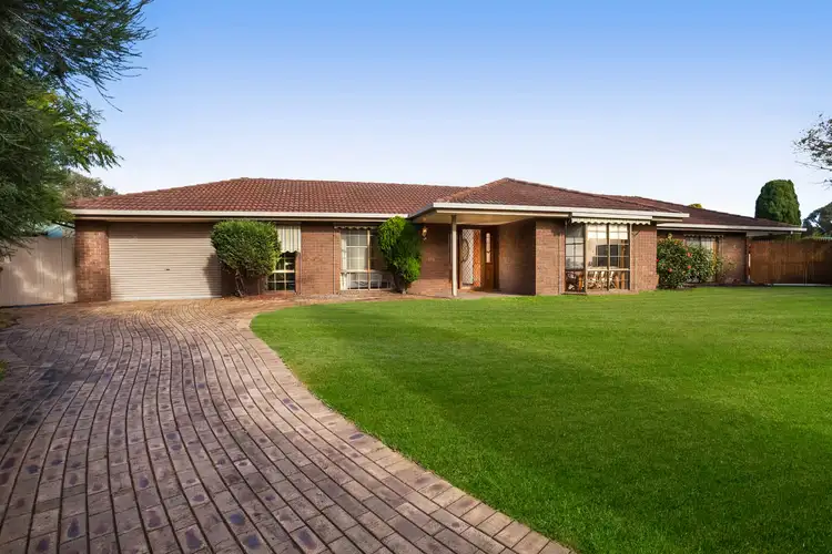 16 ALATHEA Court