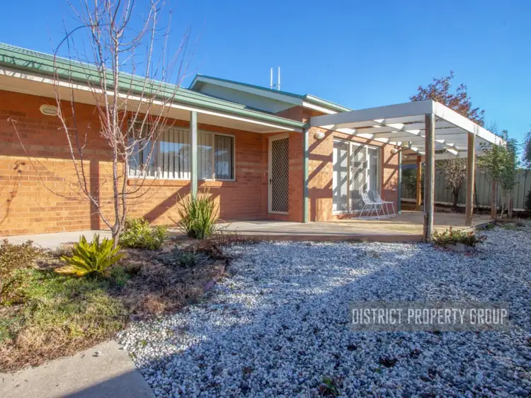 Main view of Homely unit listing, 2/37 Somerset Crescent, Mansfield VIC 3722