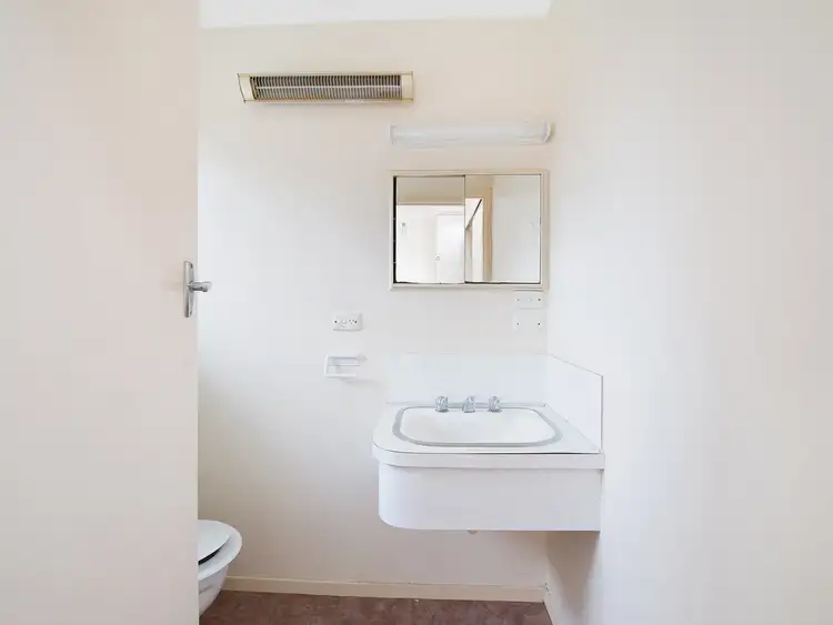 Seventh view of Homely block of units listing, 1-4/5 Pitt Street, Colac VIC 3250