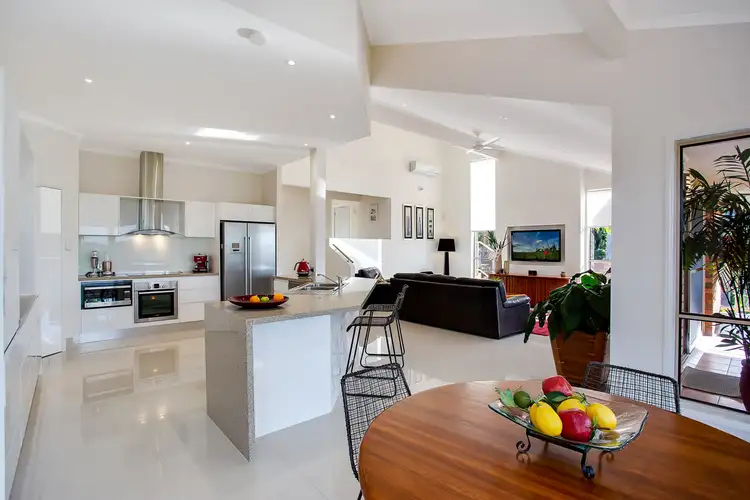 1 Grandview Terrace, Tallai QLD 4213