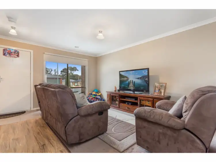 Fourth view of Homely house listing, 4 Garnet Court, Kangaroo Flat VIC 3555